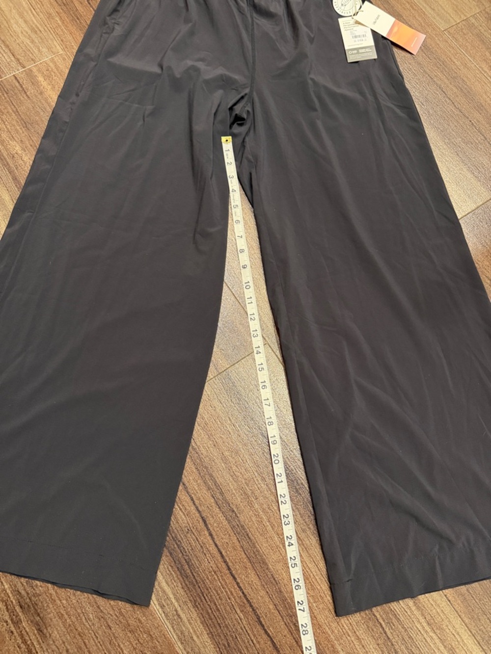 NWT Vuori Villa Wide Leg Pants - Picture 3 of 7